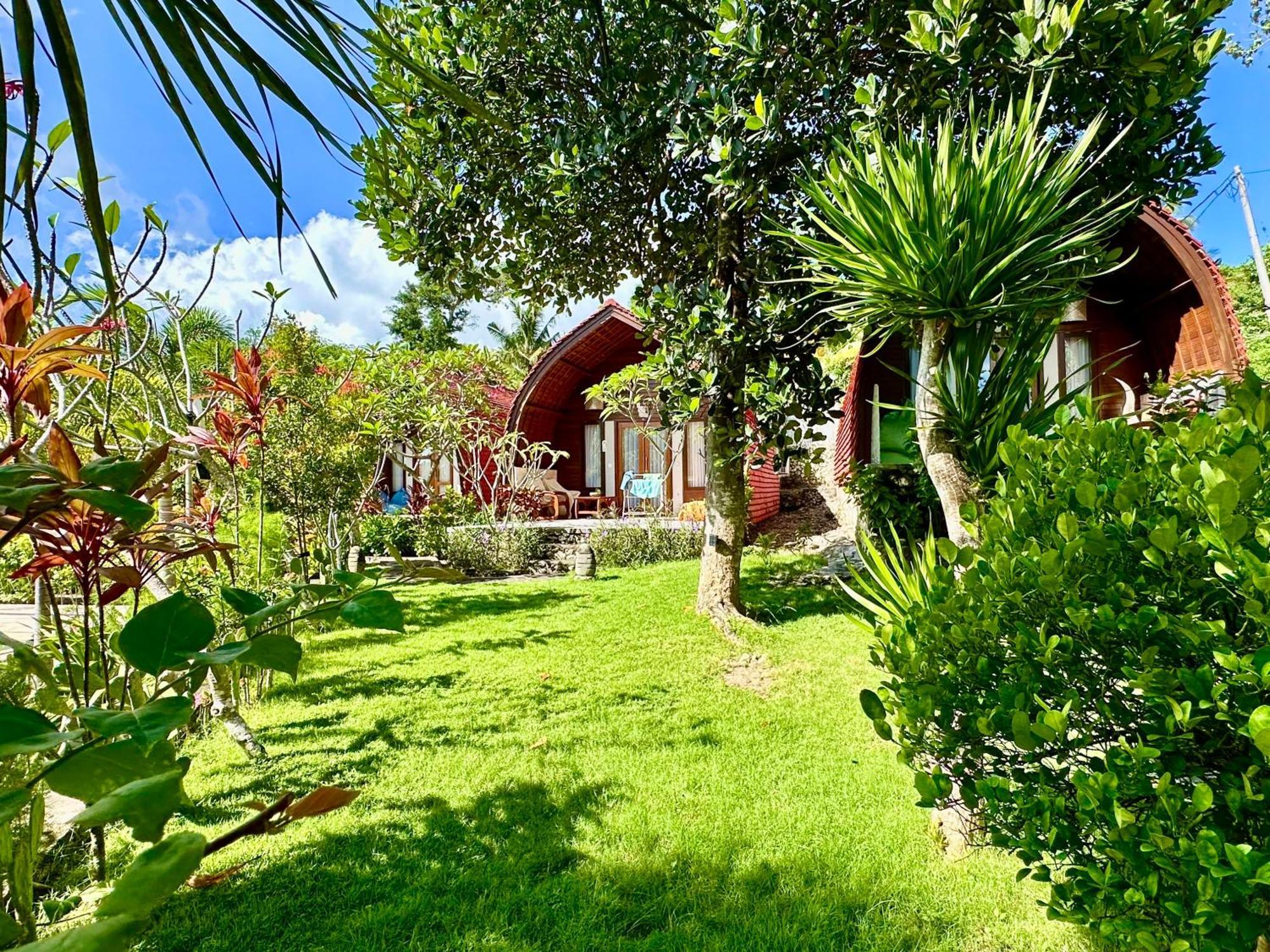 Jungle Paradise Batununggul Exterior photo