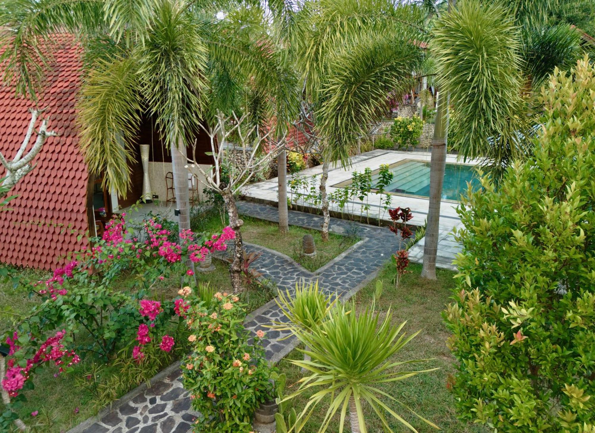 Jungle Paradise Batununggul Exterior photo